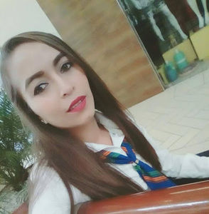 Meet your Posher, Manuela